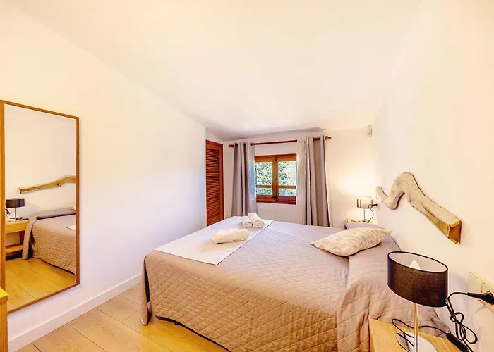 Camarroja By Sealand * Pollensa