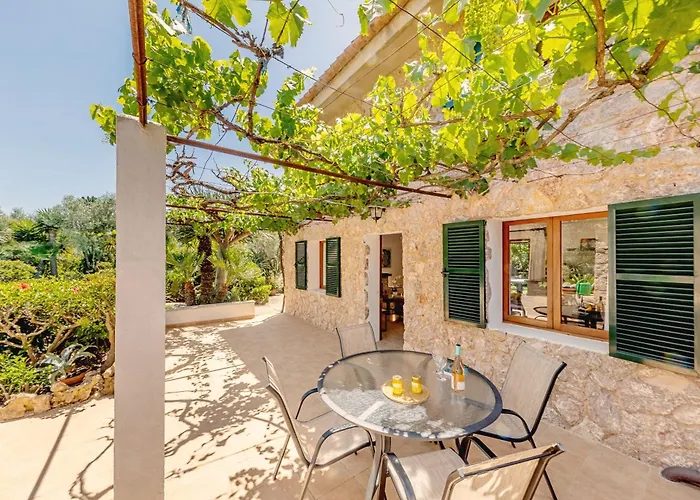 Camarroja By Sealand Willa