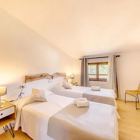 Camarroja By Sealand