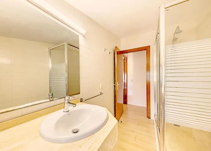 Camarroja By Sealand